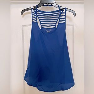 NWT Ali and Kris tank top size Medium in a pretty cobalt blue